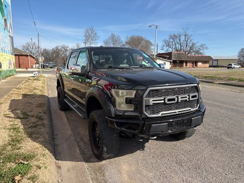 Used 2016 Ford F150 Lariat image 8