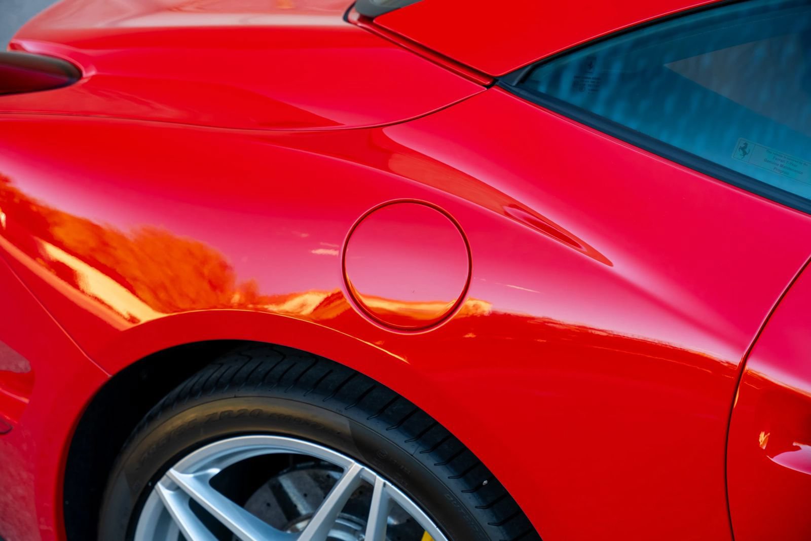 Used 2015 Ferrari California T RWD image 55