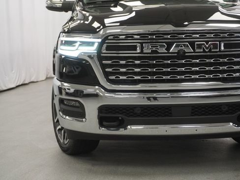 Used 2025 RAM 1500 Limited AWD/4WD image 7