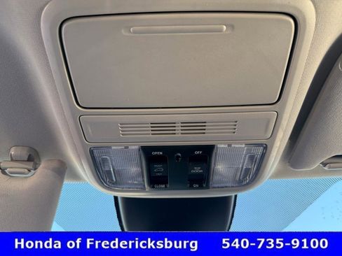 Certified 2025 Honda Odyssey EX-L image 26