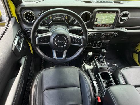 Used 2022 Jeep Wrangler Unlimited Sahara w/ Safety Group AWD/4WD image 14