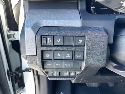 Used 2024 Toyota Tacoma Trailhunter image 33