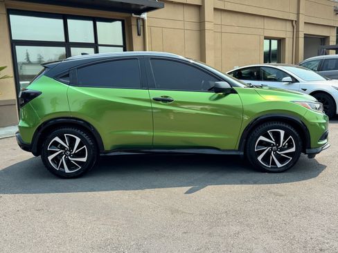 Used 2019 Honda HR-V Sport image 8