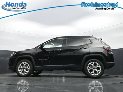 Used 2025 Jeep Compass Latitude AWD/4WD image 31