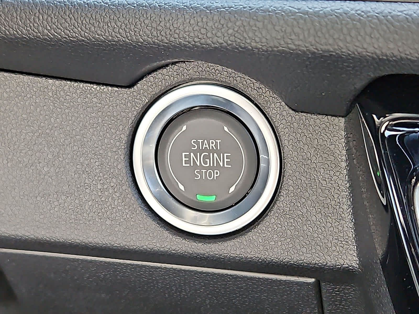 New 2027 Chevrolet Traverse LT w/ Driver Confidence Package FWD image 19