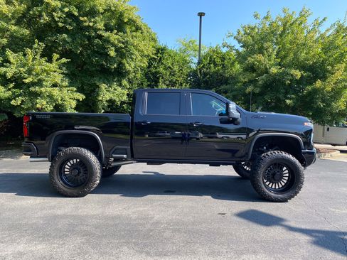 New 2025 Chevrolet Silverado 2500 LTZ w/ Trail Boss Package AWD/4WD image 10