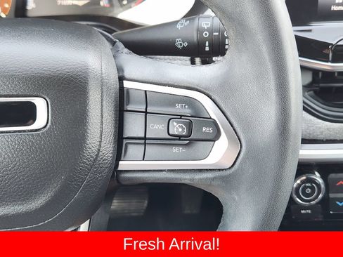 Used 2023 Jeep Compass Latitude AWD/4WD image 38