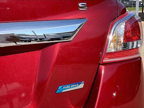 Used 2013 Nissan Altima 2.5 S FWD image 10