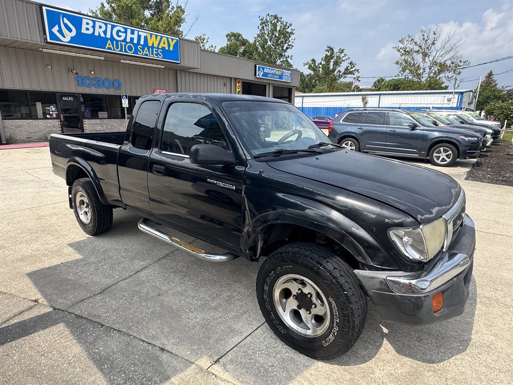 Used 2000 Toyota Tacoma PreRunner RWD image 3
