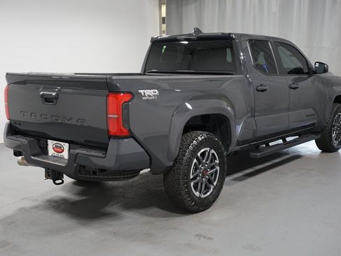 Certified 2025 Toyota Tacoma TRD Sport AWD/4WD image 8