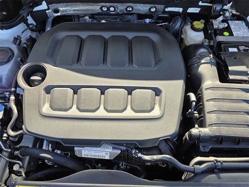 New 2025 Volkswagen Tiguan SE image 21