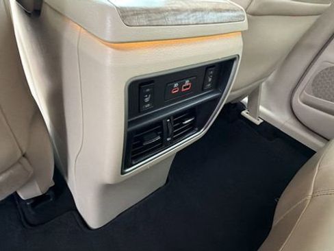 Used 2019 Nissan Murano SL w/ Cargo Package image 17