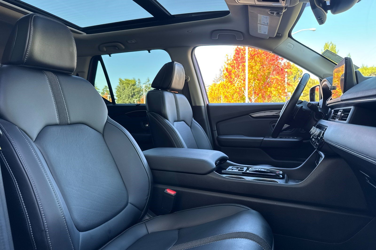 Used 2025 Honda Pilot Touring image 28