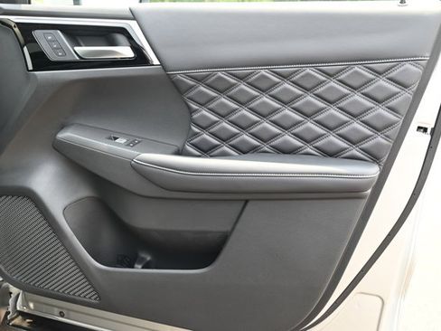 New 2023 Mitsubishi Outlander SEL AWD/4WD image 28