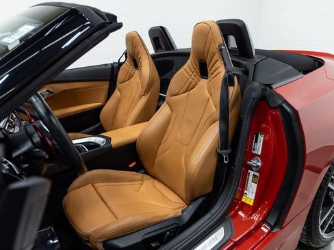 Certified 2022 BMW Z4 M40i w/ Premium Package image 21