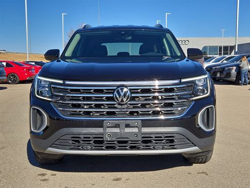 Used 2024 Volkswagen Atlas SE image 10