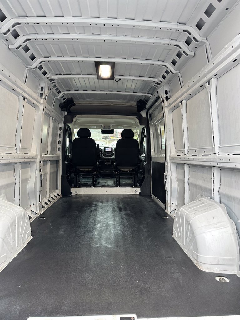 Used 2024 RAM ProMaster 2500 w/ Convenience Group FWD image 21
