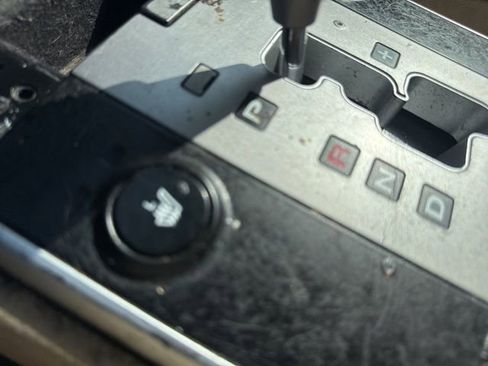 Used 2010 Hyundai Veracruz Limited image 13