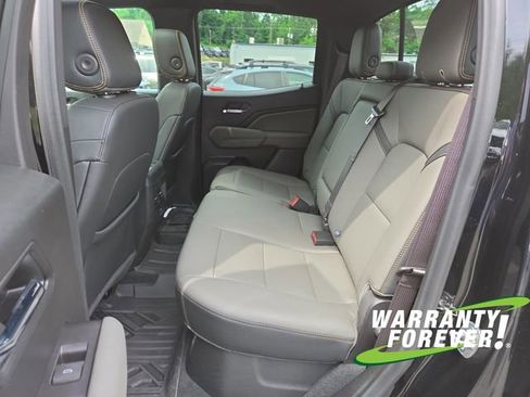 Used 2024 Chevrolet Colorado ZR2 w/ ZR2 Convenience Package III AWD/4WD image 16
