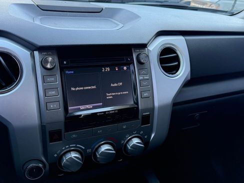 Used 2014 Toyota Tundra SR5 w/ SR5 Upgrade Package image 37