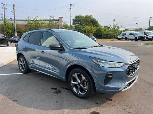 Used 2024 Ford Escape ST-Line w/ Tech Pack #1 AWD/4WD image 3