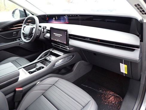 New 2026 Lincoln Nautilus Reserve w/ Jet Appearance Package image 12