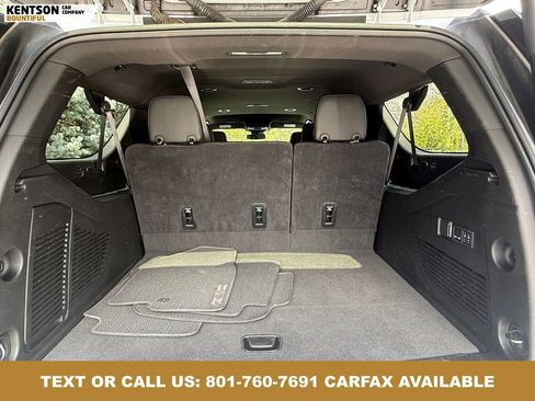 Used 2025 GMC Yukon XL Denali AWD/4WD image 36