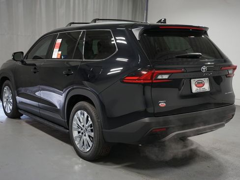 New 2026 Toyota Grand Highlander Platinum image 6
