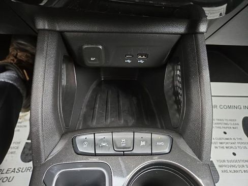 Used 2025 Chevrolet TrailBlazer LT image 23