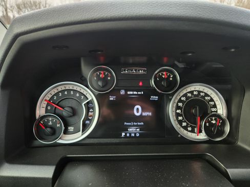 Used 2015 RAM 1500 Outdoorsman image 25