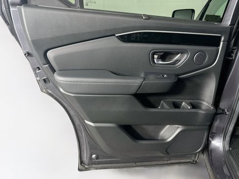 Used 2024 Honda Pilot EX-L image 34