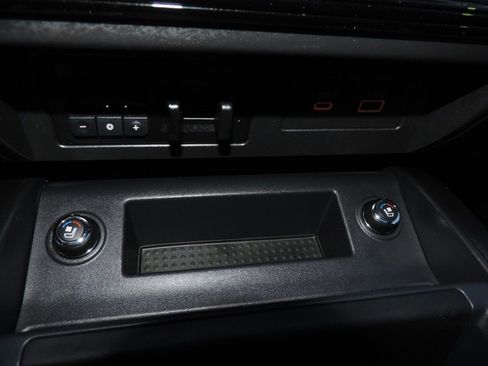 Certified 2024 Nissan Titan PRO-4X w/ Pro-4x Convenience Package image 28