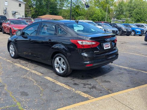 Used 2013 Ford Focus SE FWD image 8