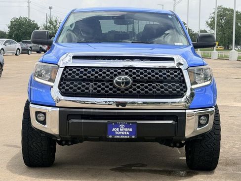 Used 2020 Toyota Tundra SR5 w/ SR5 Leather Package RWD image 3