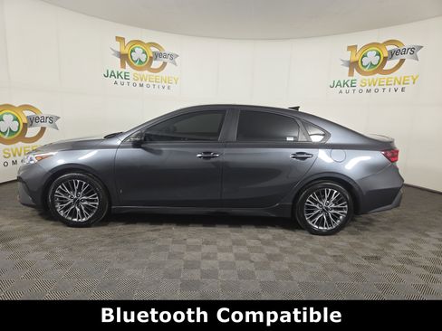Used 2023 Kia Forte GT-Line w/ GT-Line Premium Package image 4