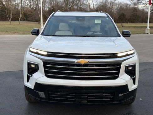 New 2026 Chevrolet Traverse High Country w/ LPO, Floor Liner Package image 2