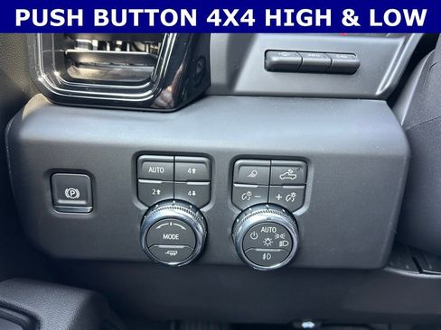 New 2026 GMC Sierra 1500 AT4 image 19