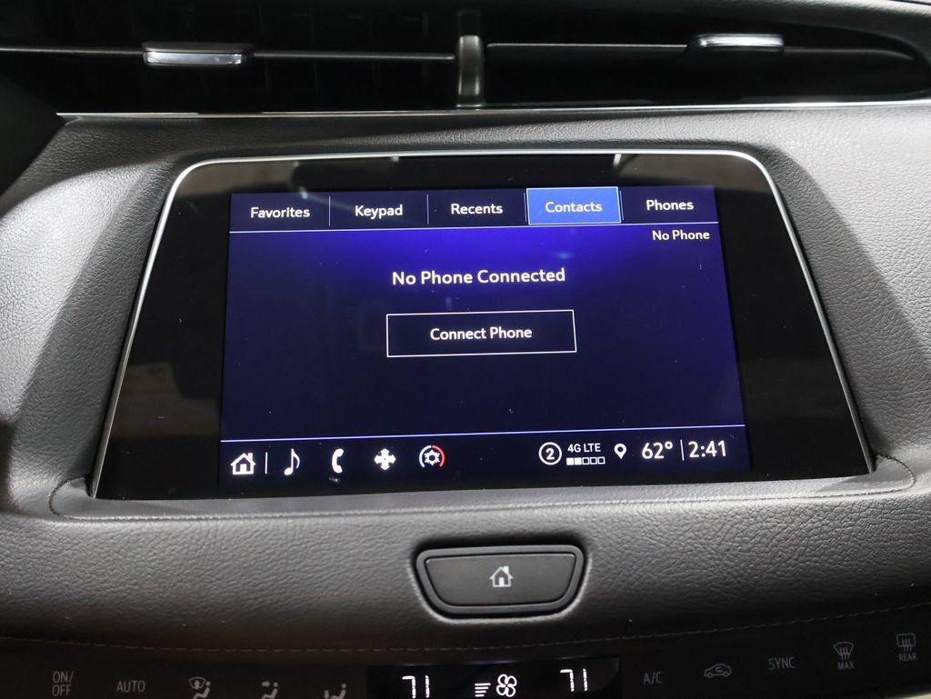 Used 2023 Cadillac XT4 Luxury w/ Cold Weather Package AWD/4WD image 32