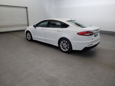Used 2019 Ford Fusion SE FWD image 3