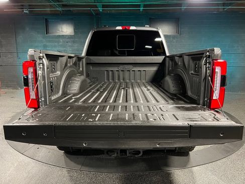 Used 2024 Ford F250 Platinum w/ Tremor Off-Road Package AWD/4WD image 33