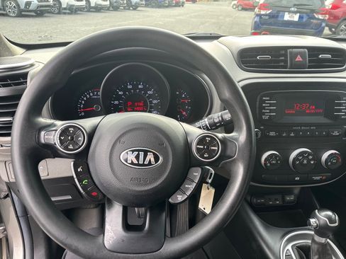 Used 2014 Kia Soul image 17