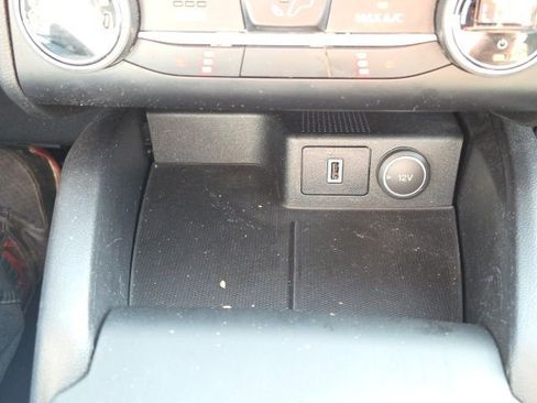 Used 2020 Ford Escape SE image 35