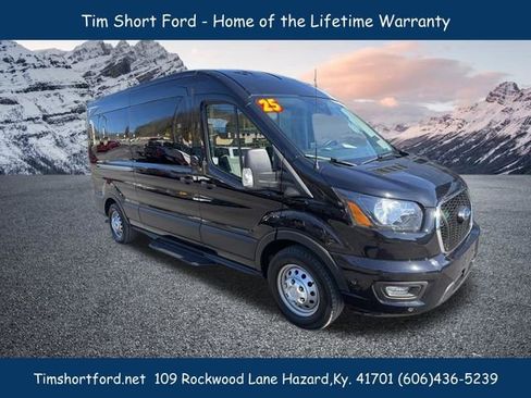 Used 2025 Ford Transit 350 XLT image 4
