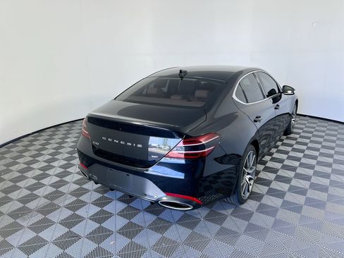 Used 2022 Genesis G70 3.3T RWD image 3