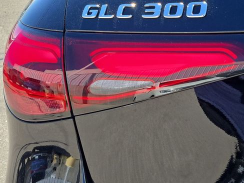 New 2026 Mercedes-Benz GLC 300 4MATIC image 9
