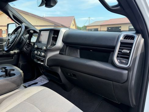 Used 2024 RAM 3500 Big Horn image 12
