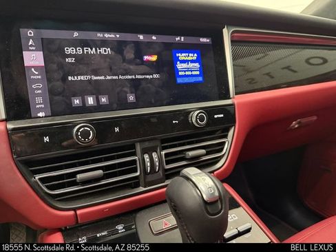 Used 2022 Porsche Macan S AWD/4WD image 27