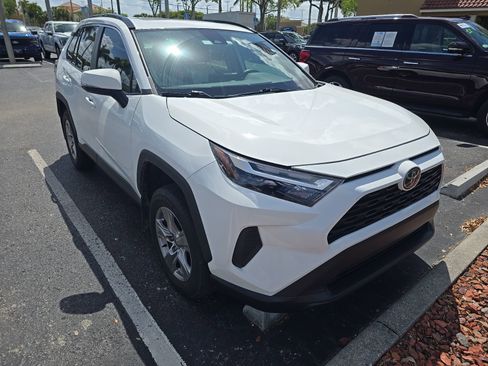 Used 2023 Toyota RAV4 XLE w/ Convenience Package image 2