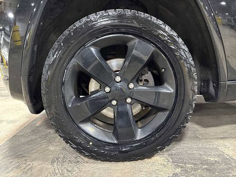 Used 2015 Jeep Grand Cherokee Altitude image 10