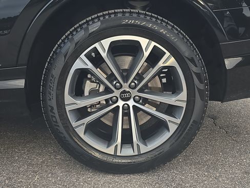 Used 2025 Audi Q7 2.0T Premium w/ Convenience Plus Package image 37